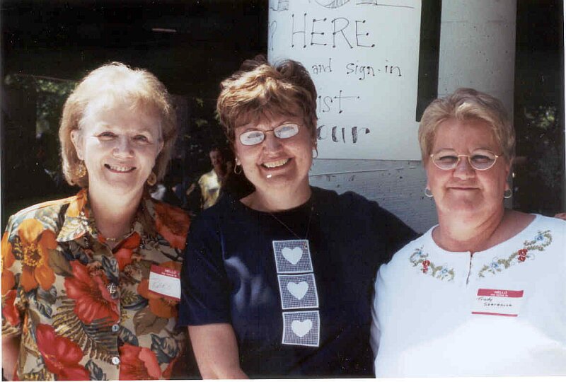 Extra-2004-02.jpg 80.2K